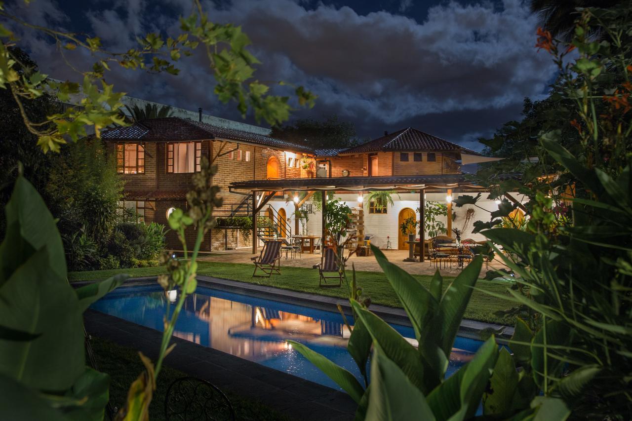 Rukka Lodge Tumbaco 外观 照片